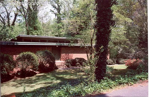1140 Cherokee Cir Photo 1