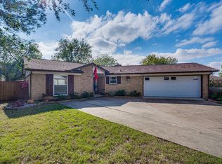 6704 Starnes Rd, North Richland Hills, TX 76182