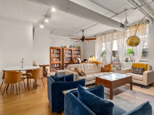 210 South St #4-3, Boston, MA 02111