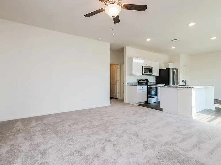 15310 Abella Dr — Photo 4