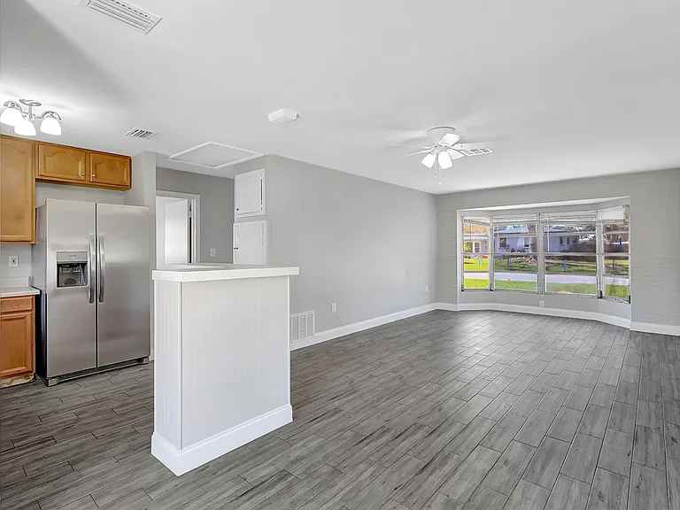 3853 Nottingham Dr — Photo 9