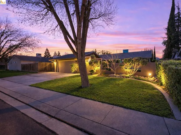 2628 Coral Oak Dr, Modesto, CA 95355
