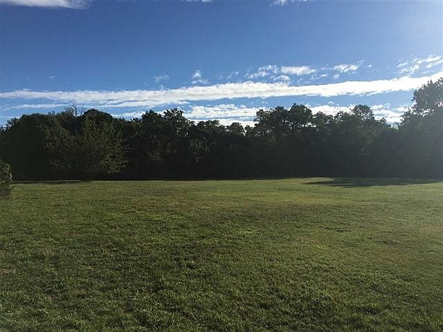2nd image of 1146 Golf Club Rd