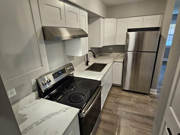 1805 S Harlem Ave #4 — Photo 2