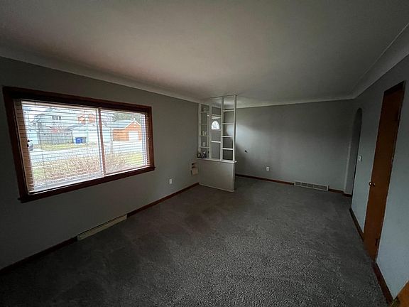 3rd image of 2354 South Ave