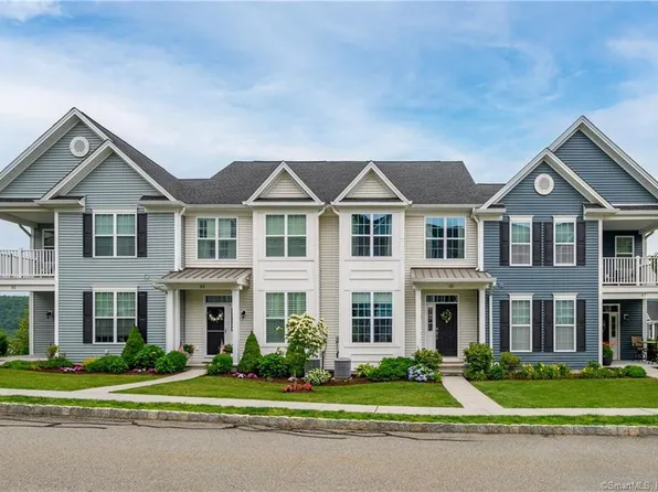 55 Warrington Round #55, Danbury, CT 06810