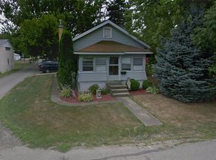 323 Walnut St, Newcomerstown, OH 43832