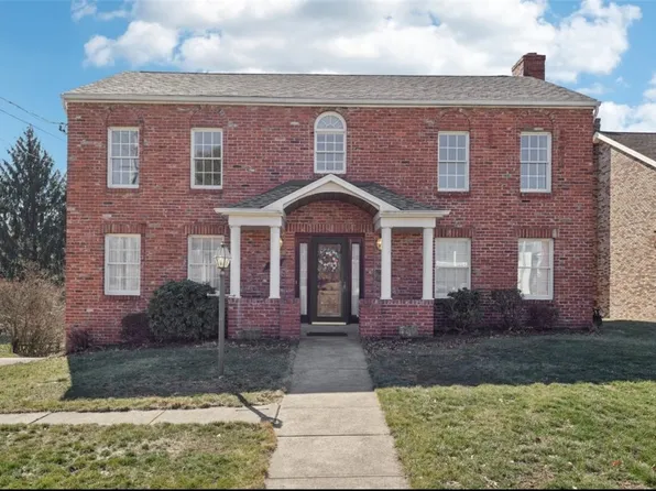 530 Robin Dr, Pittsburgh, PA 15220