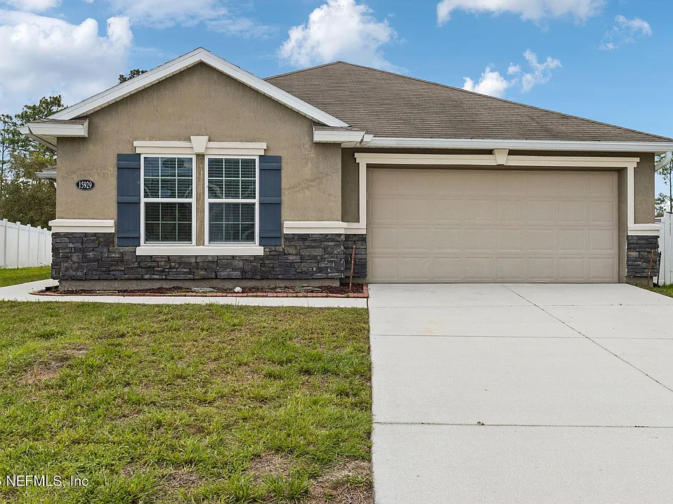 15929 Hutton Ln