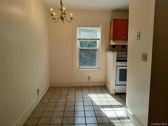 3rd image of 56 Kent St APT 2