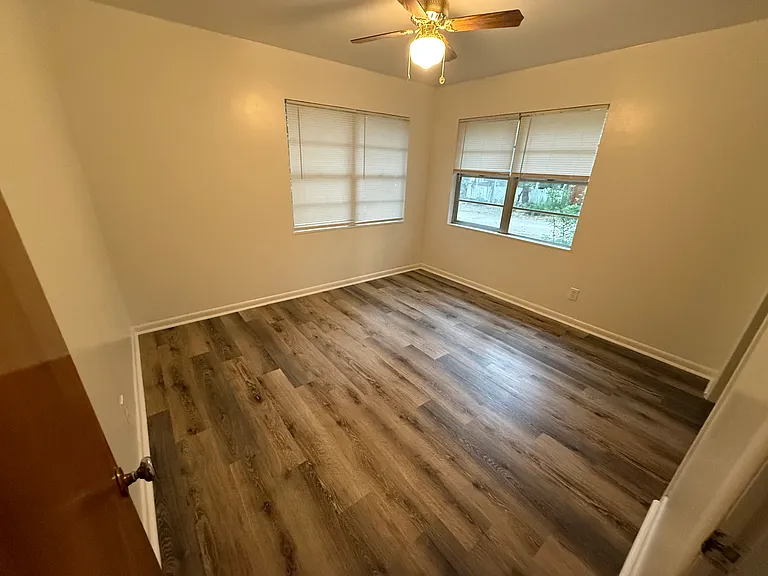 2217 NE 1st Ave — Photo 6