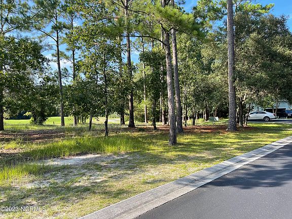 2nd image of 475 Weatherly Lane SE