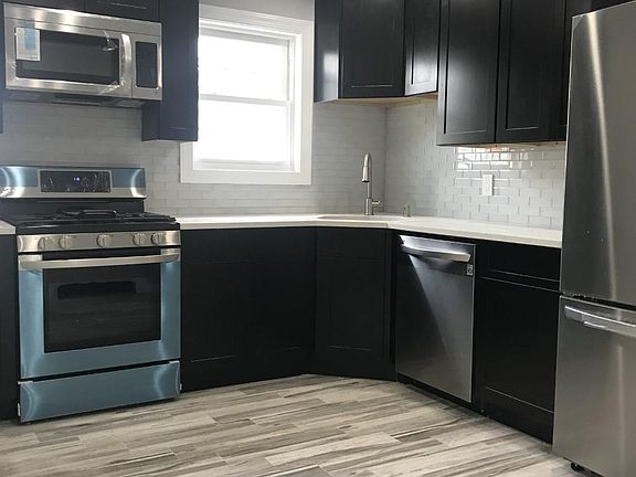 3rd image of 1723 Broadway Floor 2