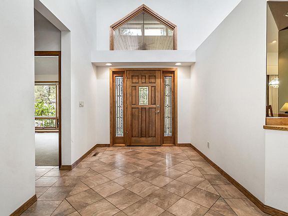 4th image of 20465 Outback