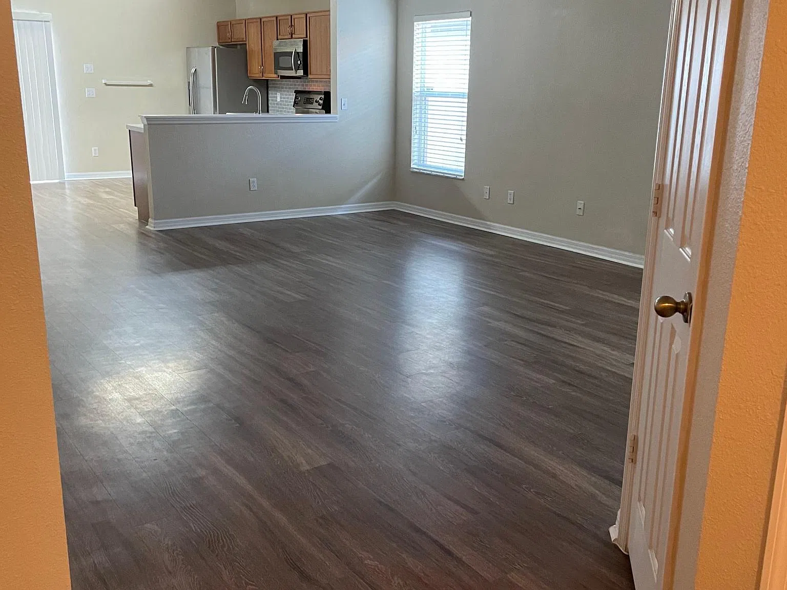 3 bed, 1684 sqft, $2,200 — Photo 2