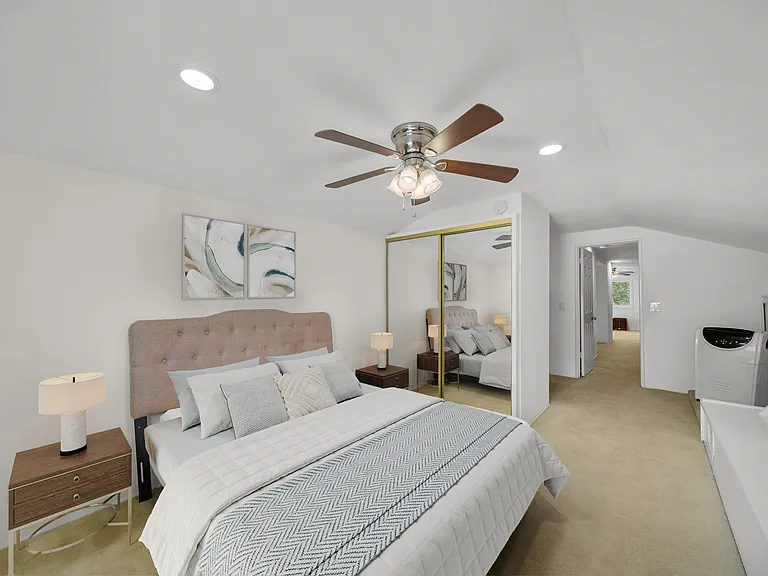 561 Walter Ave — Photo 8