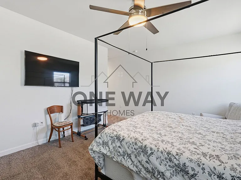 30558 W Clarendon Ave — Photo 27