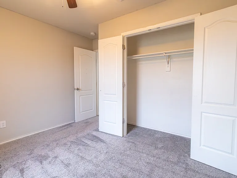 1218 Newman Ave — Photo 15
