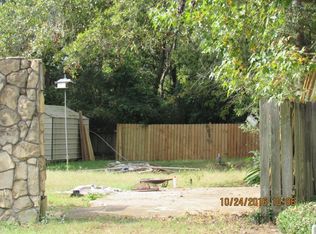 4 Ridgeway Dr, Conroe, TX 77303