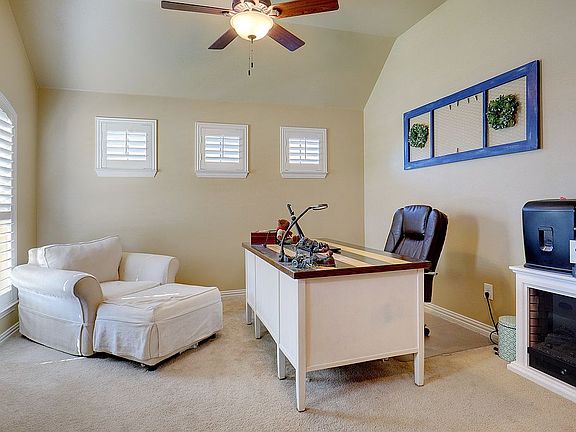 4th image of 9025 Weller Ln