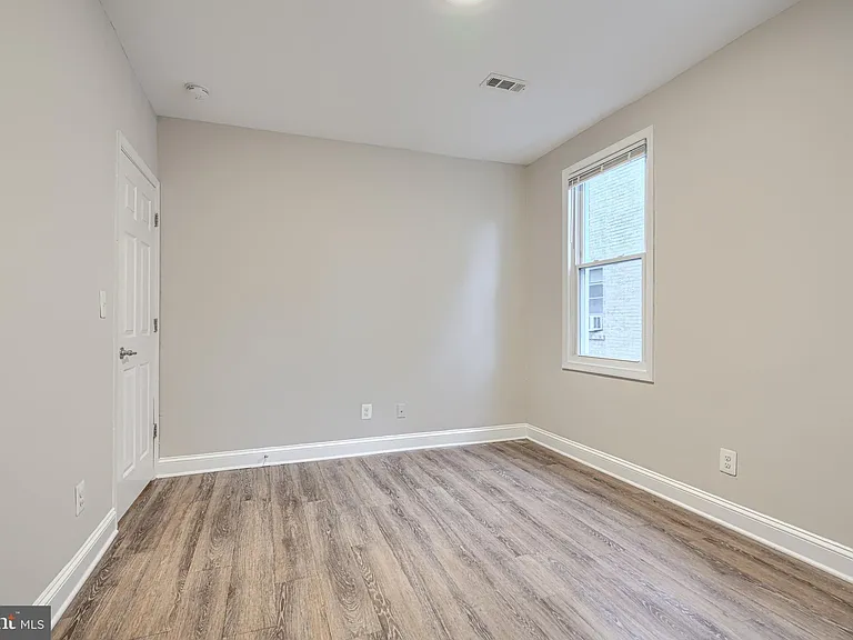 8611 Flower Ave #1 — Photo 16