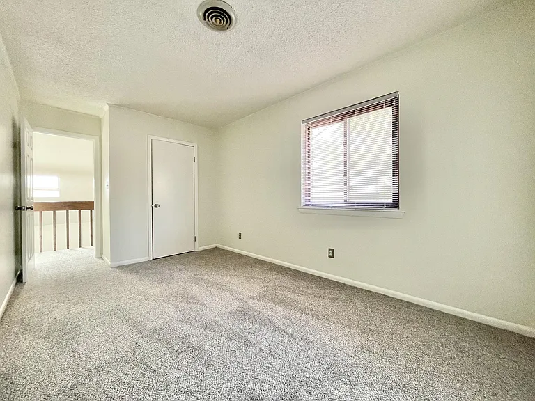 1723 Rueger St — Photo 23
