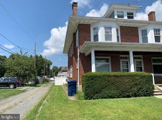2233 Spring St, Reading, PA 19609