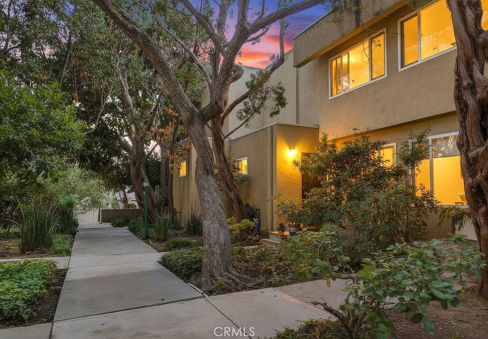 1st image of 11138 Aqua Vista St APT 43