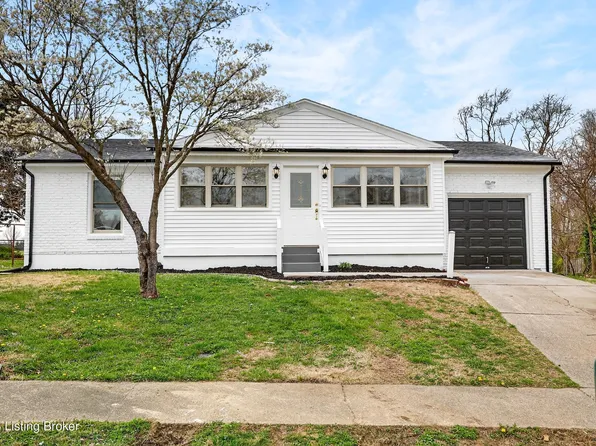 5202 Chasewood Pl, Louisville, KY 40229