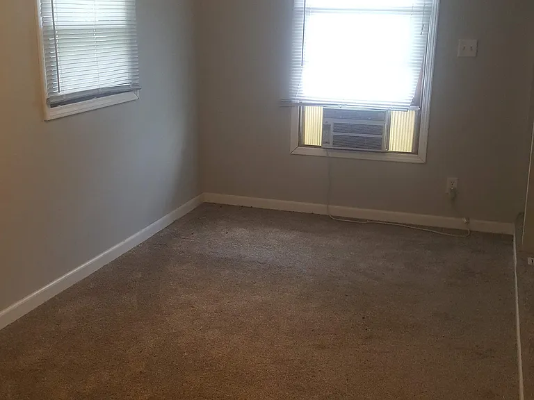 133 N Jackson St #1 — Photo 9