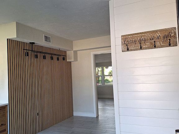 3rd image of 1304 Palmetto St