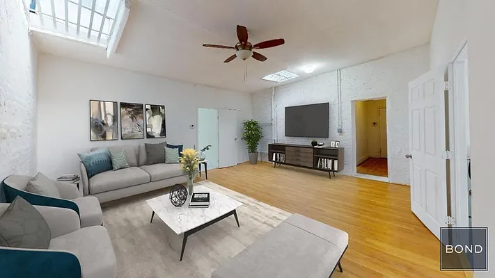 Rented by Bond New York | media 1