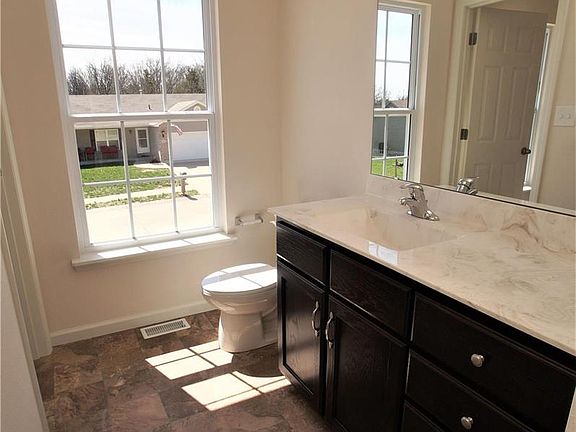 3rd image of 1719 Saint Charles Dr