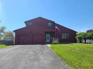 8146 McCamidge Dr, Cicero, NY 13039