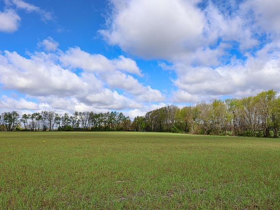 3rd image of Hubbard Rd