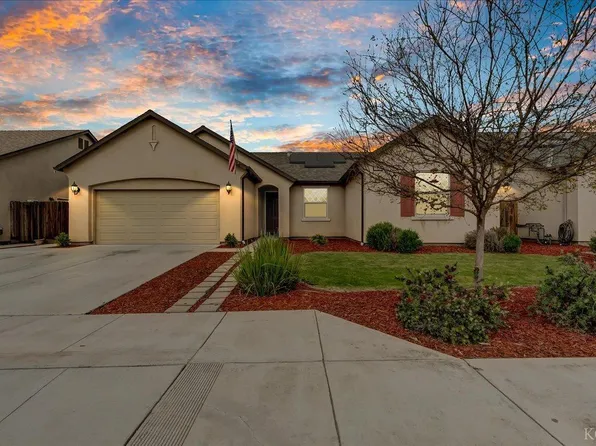 1370 Canyoncreek St, Hanford, CA 93230