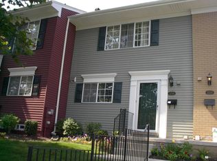 32218 W Twelve Mile Rd #6, Farmington, MI 48334