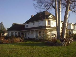 957 Pearl St, Blaine, WA 98230