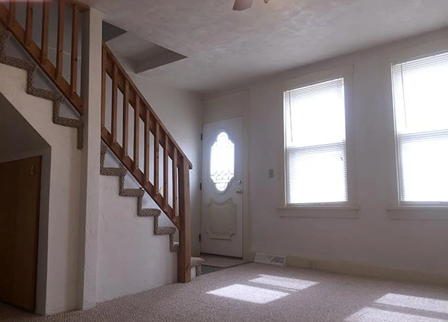 2 Bed 1 Bath — Photo 4