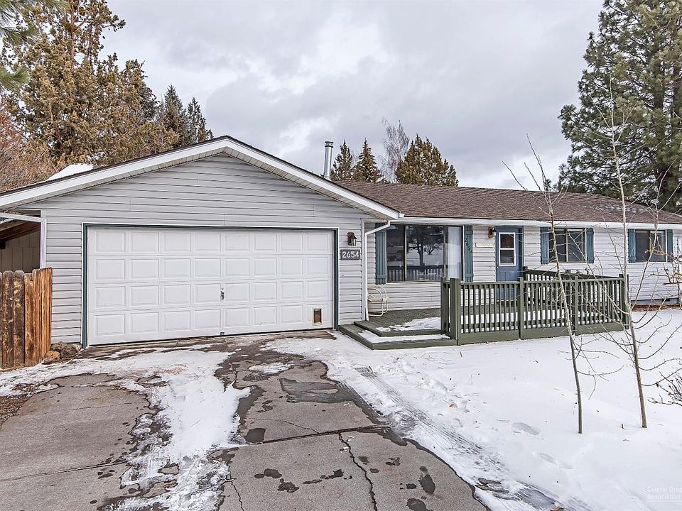 2nd image of 2654 NE Laramie Way