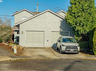 14811-14813 NE Fremont Ct, Portland, OR