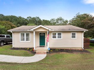 311 S Peachtree St, Liberty, SC 29657