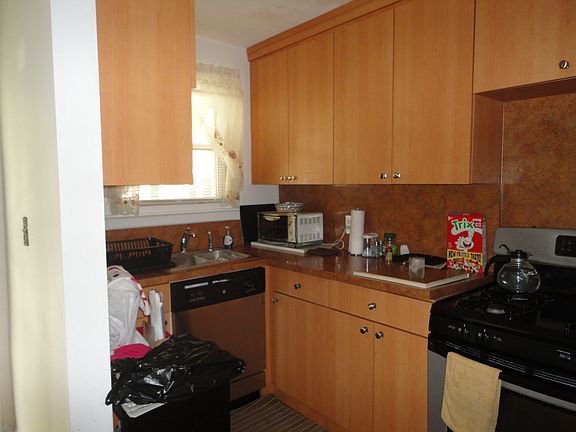 3rd image of 81-02 Langdale St #245A