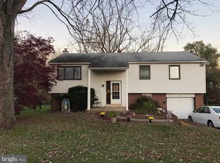 751 Goodale Dr, Aston, PA 19014