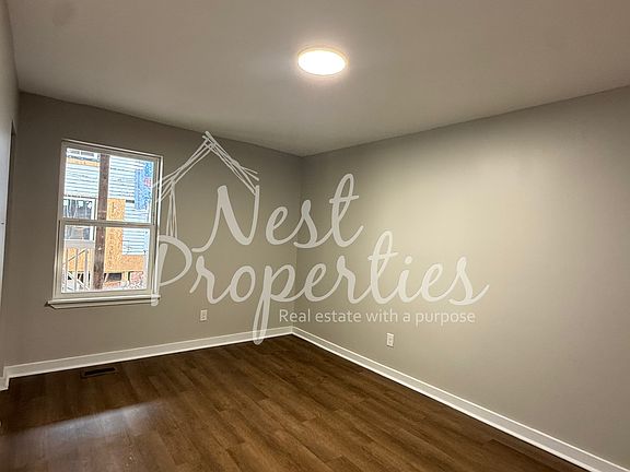 4th image of 233 Cambridge Ave E #3