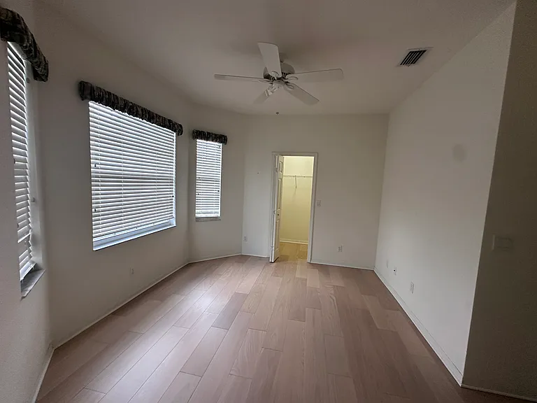 771 Crossfield Cir — Photo 34