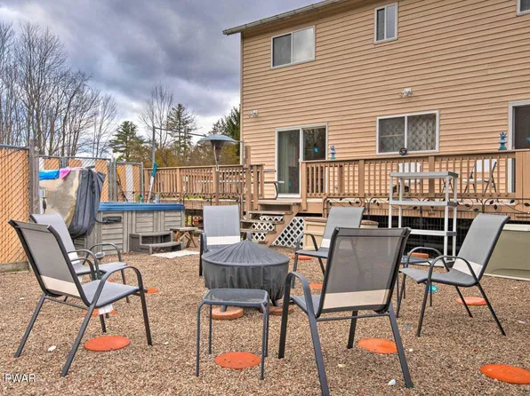 5 Poplar Rd, Pleasant Mount, PA 18453