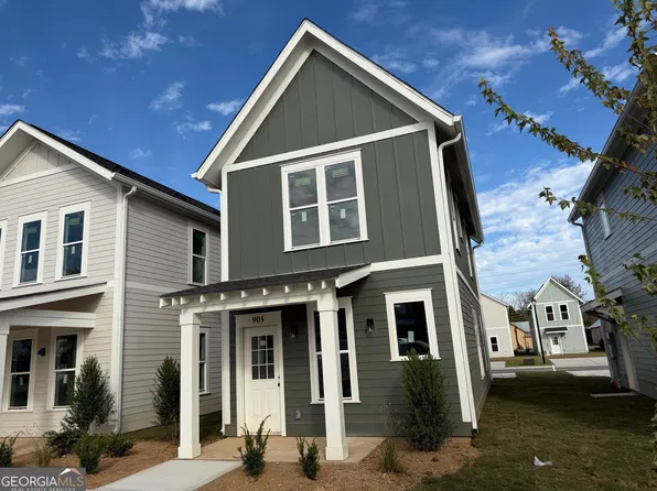 905 Cherokee St, Dalton, GA 30720