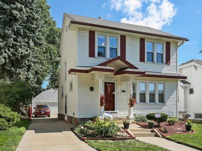 227 Oakwood Ave, Hammond, IN, 46324
