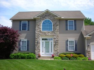 122 Stacey Ct, Madison, OH 44057